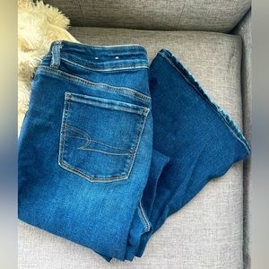 American Eagle Favorite Boyfriend Jeans - size 14 Long